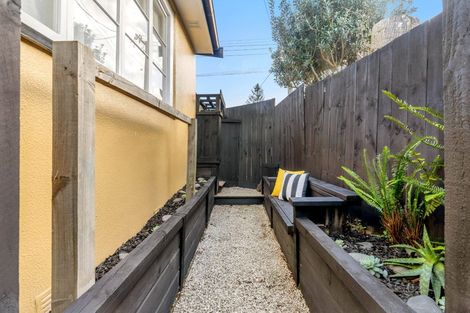 Photo of property in 2/26 Woodside Road, Massey, Auckland, 0614