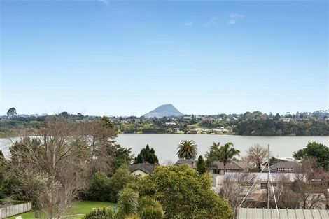 Photo of property in 2 Keam Way, Welcome Bay, Tauranga, 3112