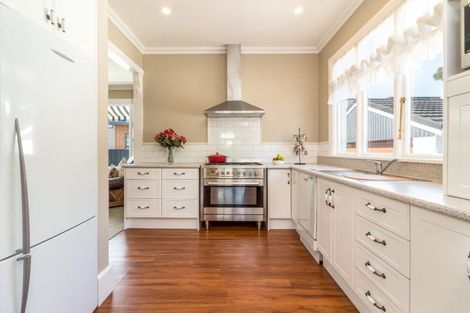 Photo of property in 20 Roa Road, Fendalton, Christchurch, 8041