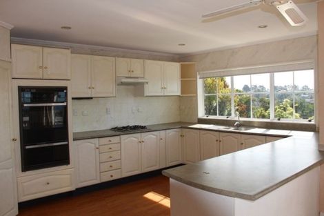 Photo of property in 17a Danbury Drive, Torbay, Auckland, 0630