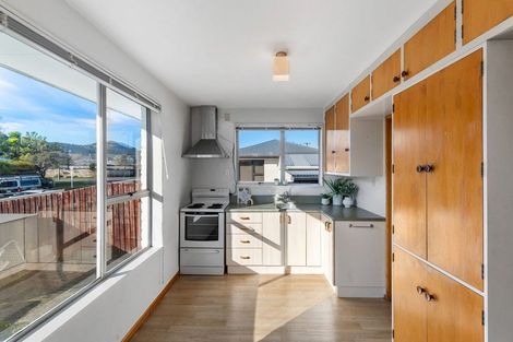 Photo of property in 90 Kaiwara Street, Hoon Hay, Christchurch, 8025