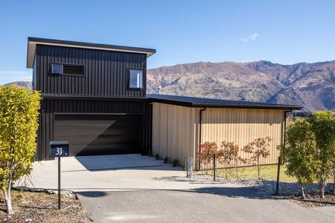 Photo of property in 31 Kirimoko Crescent, Wanaka, 9305