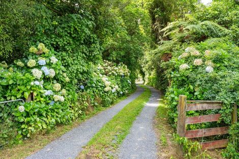 Photo of property in 332 Kuku East Road, Kuku, Manakau, 5570