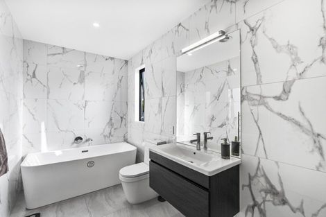 Photo of property in 17 Horoeka Street, Avonhead, Christchurch, 8042