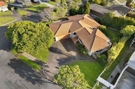 Photo of property in 1 Halldene Terrace, Red Beach, 0932