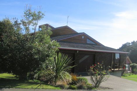 Photo of property in 85 Ayton Drive, Whitby, Porirua, 5024
