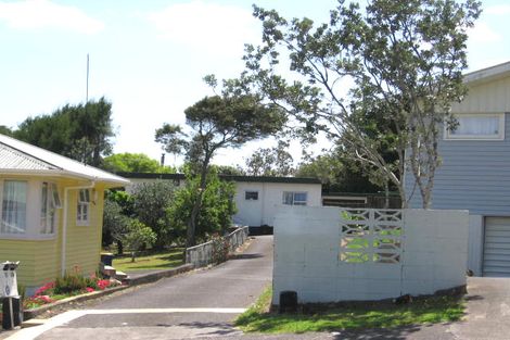 Photo of property in 1/13 Gatman Street, Birkdale, Auckland, 0626