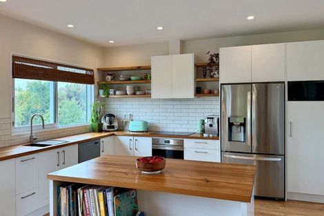 Photo of property in 249 Fifield Terrace, Opawa, Christchurch, 8023