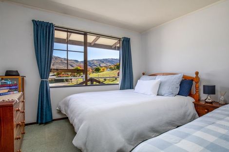 Photo of property in 27 Fraser Street, Clyde, 9330