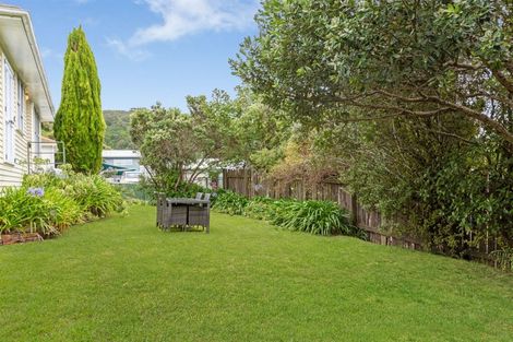 Photo of property in 36 Rangituhi Crescent, Takapuwahia, Porirua, 5022