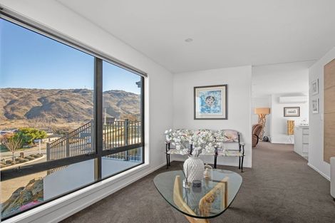 Photo of property in Naylor Street, Clyde, 9330