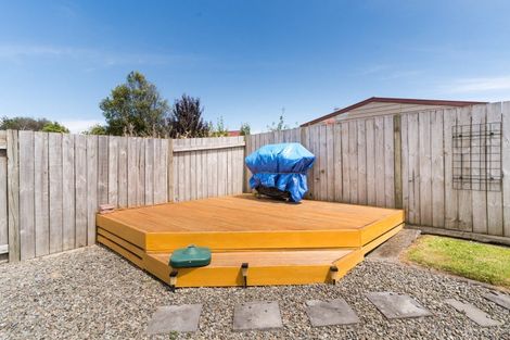 Photo of property in 14 Jordan Way, Kelvin Grove, Palmerston North, 4414