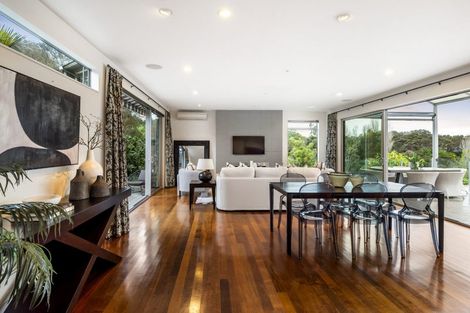 Photo of property in 26 Matheson Road, Red Beach, 0932