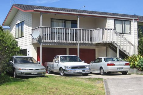 Photo of property in 361a Glenfield Road, Glenfield, Auckland, 0629