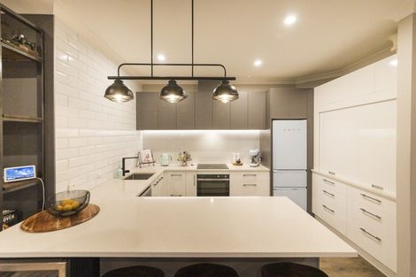 Photo of property in 28a Karina Terrace, Roslyn, Palmerston North, 4414