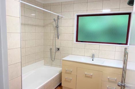 Photo of property in 20 Ted Gilberd Place, Newlands, Wellington, 6037