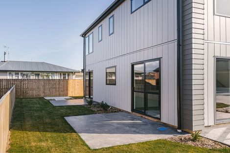 Photo of property in 3 Cypress Way, Levin, 5510
