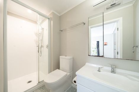 Photo of property in 10 Court Road, Tawa, Wellington, 5028