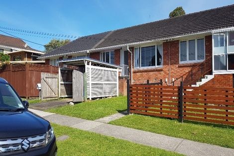Photo of property in 4a/2 Corrella Road, Belmont, Auckland, 0622