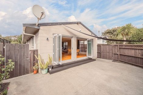Photo of property in 26 Larnach Street, Waimairi Beach, Christchurch, 8083