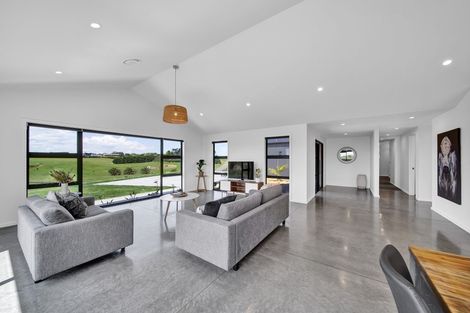 Photo of property in 22 Larlin Drive, Hawera, 4675