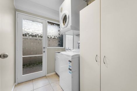 Photo of property in 13 Kurnell Drive, Botany Downs, Auckland, 2010