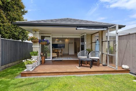 Photo of property in 48 Wallace Place, Westown, New Plymouth, 4310