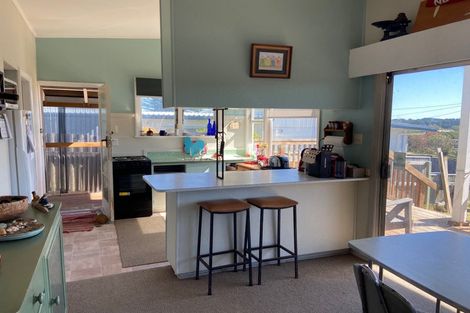 Photo of property in 8 Kent Terrace, Foxton Beach, Foxton, 4815