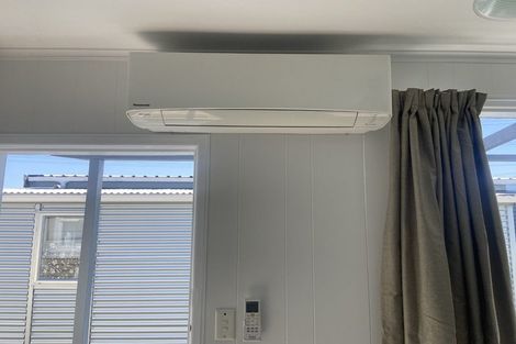 Photo of property in 403 Hobsonville Road, Hobsonville, Auckland, 0618