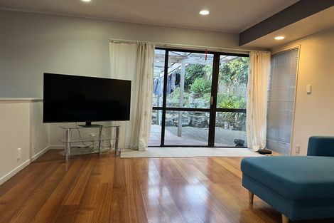 Photo of property in 2/8 Antrim Grove, Bayview, Auckland, 0629