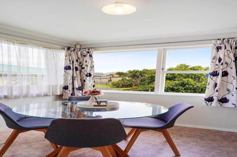 Photo of property in 14 Valencia Place, Manurewa, Auckland, 2102