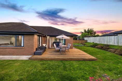 Photo of property in 16 Pitoitoi Drive, Riverhead, 0820