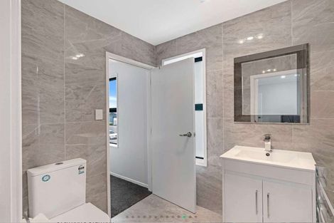 Photo of property in 16 Bliss Court, Takanini, 2110