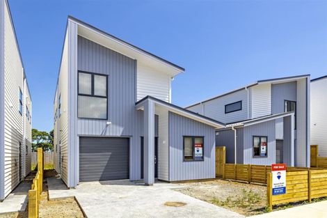 Photo of property in 37 Tapuwae Way, Mangere Bridge, Auckland, 2022