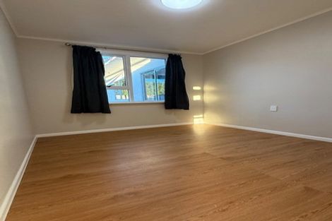Photo of property in 5 Oak Avenue, Nawton, Hamilton, 3200