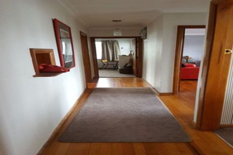 Photo of property in 25 Wyndham Street, Carterton, 5713
