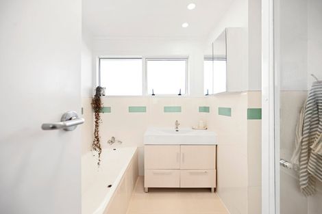 Photo of property in 455 Kahikatea Drive, Dinsdale, Hamilton, 3204