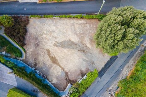 Photo of property in 4 The Brae, Mount Pleasant, Christchurch, 8081