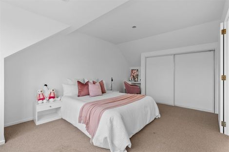 Photo of property in 8 Corfe Street, Ilam, Christchurch, 8041