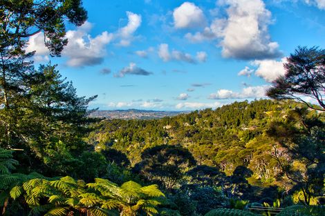 Photo of property in 39 Kohu Road, Titirangi, Auckland, 0604