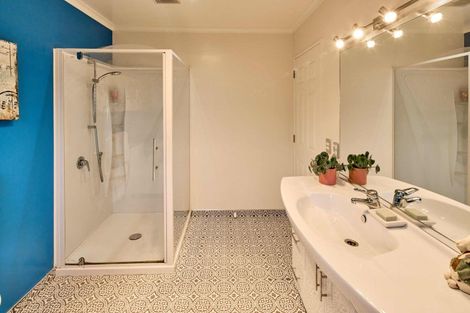 Photo of property in 342 Manly Street, Paraparaumu Beach, Paraparaumu, 5032