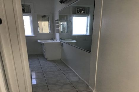 Photo of property in 55 Overtoun Terrace, Hataitai, Wellington, 6021