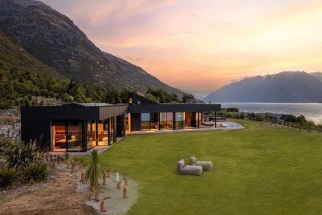 Photo of property in 51 Drift Bay Road, Wye Creek, Queenstown, 9371