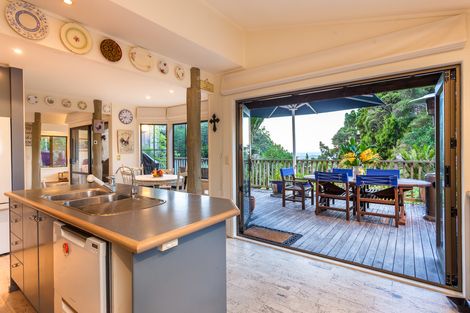 Photo of property in 39 Kohu Road, Titirangi, Auckland, 0604
