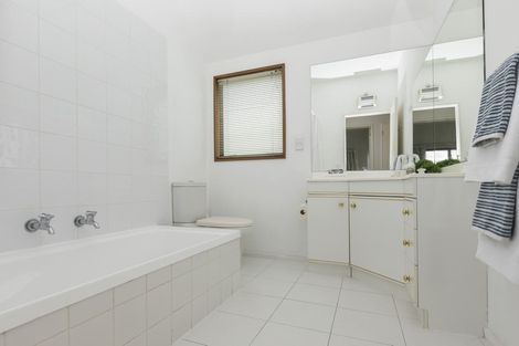 Photo of property in 1/21 Kilmarnock Street, Riccarton, Christchurch, 8011