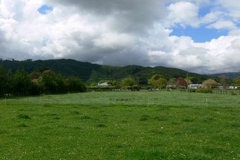 Photo of property in 100 Gladstone Road, Levin, 5571