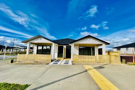 Photo of property in 9 Noia Way, Karaka, Papakura, 2113