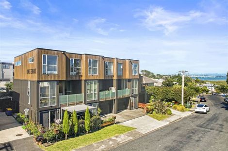 Photo of property in 44 Regent Street, Devonport, Auckland, 0624