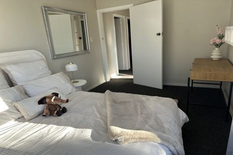 Photo of property in 11 Solway Avenue, Ilam, Christchurch, 8041