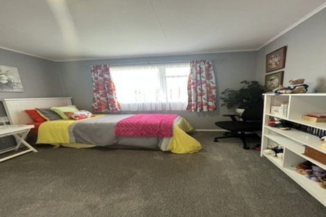 Photo of property in 40 Beaumaris Crescent, Ascot Park, Porirua, 5024